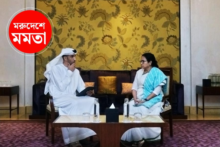 Image of Mamata Banerjee and UAE minister
