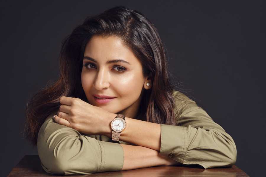 নামকরা তারকাদের ঝুলিতে দামী বাড়ি, গাড়ি সবই থাকে। এমনকি দামী পোশাকের পাশাপাশি তাঁদের সংগ্রহে থাকে দূর্লভ অনুষঙ্গও। 