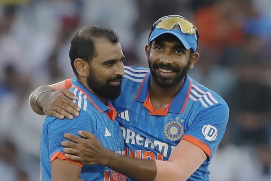 picture of Mohammed Shami and Jasprit Bumrah