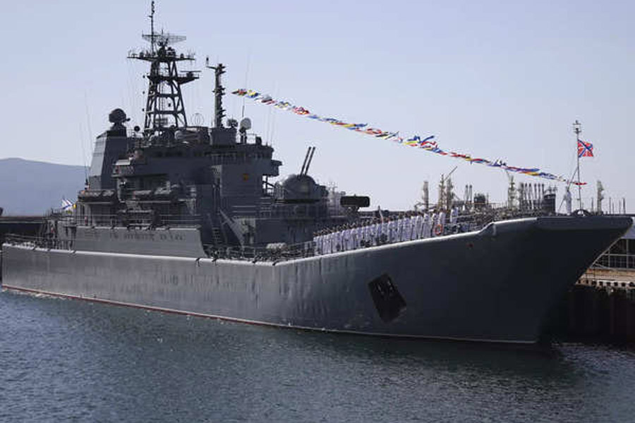 Ukrainian missiles strike Russian warships in Crimean naval base