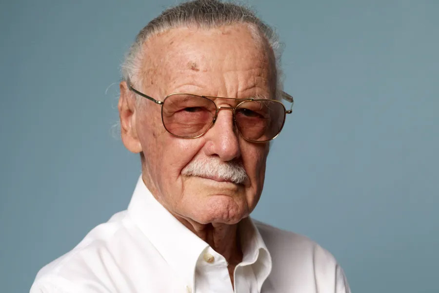 বক্স অফিসে সবচেয়ে বেশি উপার্জন করে যিনি নজির গড়েছেন তিনি আর কেউ নন, হলিউডের প্রথম সারির ছবিনির্মাতা এবং মার্ভেল কমিকজগতের স্রষ্টা স্ট্যান লি।