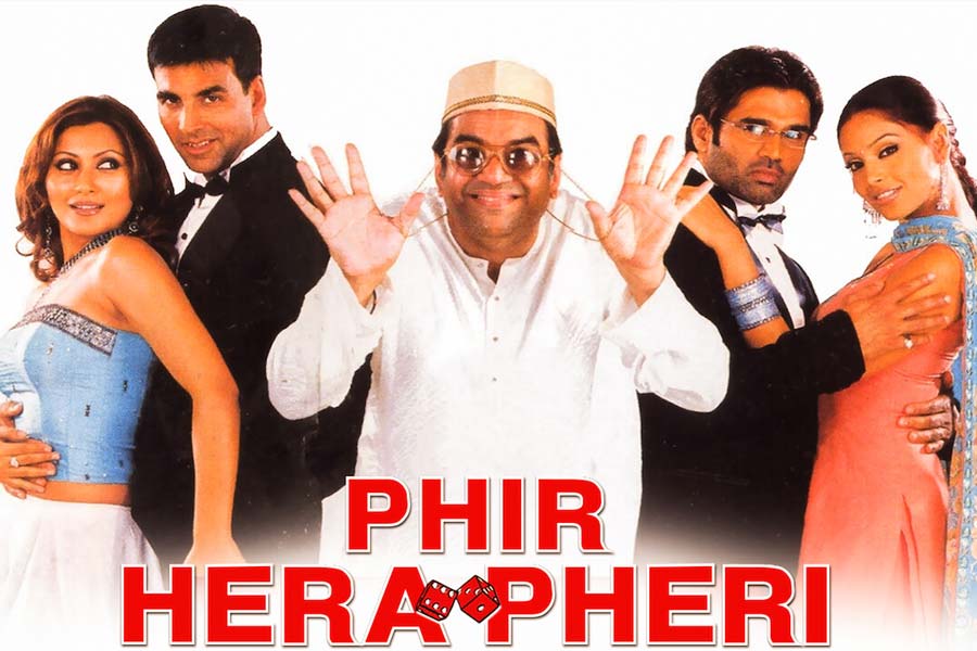 ‘হেরা ফেরি’ মুক্তির ছ’বছর পর নীরজ ভোরার পরিচালনায় মুক্তি পায় এই ছবির দ্বিতীয় পর্ব ‘ফির হেরা ফেরি’। পরিচালকের আসনে মুখ পরিবর্তন হলেও অক্ষয়, সুনীল এবং পরেশ এই ছবিতেও অভিনয় করেন।