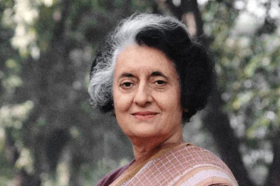 ইন্দিরা গান্ধীর মৃত্যুর পরে ভারতে খলিস্তানি আন্দোলনকে সন্ত্রাসবাদের তকমা দেওয়া হয় এবং নিষিদ্ধ ঘোষণা করা হয়। অভিযোগ, তার পরেও খলিস্তানিদের মদত দিচ্ছিল পাকিস্তান।