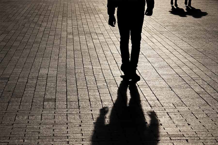 র-এর অভ্যন্তরে যে দু’টি দল তৈরি করা হয়েছিল তাদের নাম কাউন্টার ইন্টেলিজেন্স টিম-এক্স (সিআইটি-এক্স) এবং কাউন্টার ইন্টেলিজেন্স টিম-জে (সিআইটি-জে)।