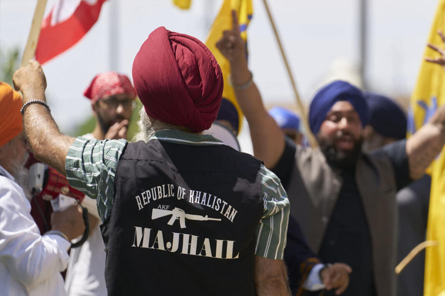 দ্বিতীয় দল টিম-জে। এদের কাজ ছিল খলিস্তানি জঙ্গি নেতাদের নিশানা করা। বিদেশের মাটিতে যেখান থেকে হোক তাঁদের খুঁজে বার করে হত্যা করত টিম-জে। বিদেশে পালিয়েও নিস্তার ছিল না কারও।