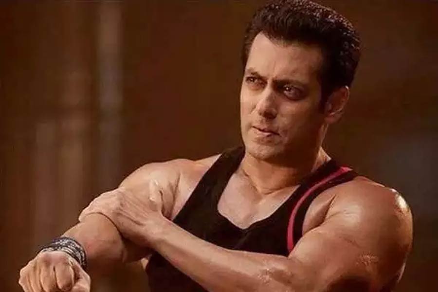 বলিপাড়ার একাংশের দাবি, ‘ওয়ান্টেড’ ছবির মাধ্যমে সলমন তাঁর কেরিয়ারের দ্বিতীয় অধ্যায় শুরু করেন। বক্স অফিসেও দুর্দান্ত আয় করে এই ছবি।