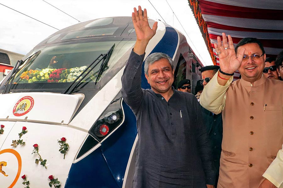 An image of Rail Minister Ashwini Vaishnaw