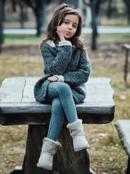 sitting in style with legs crossed may bad impact on body posture may deteriorate dgtl