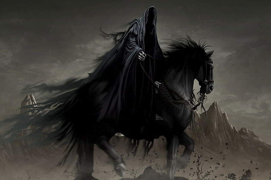 বেশ কয়েক প্রজন্ম ধরে চলে আসা এই কাহিনির মূলে রয়েছে এক রহস্যময় ঘোড়সওয়ার। প্রতি রাতেই নাকি সেই ঘোড়সওয়ারকে দেখা যায় কবরখানায়। কেউ তাকে স্পষ্ট দেখেছেন, কেউ দেখেছেন তার ছায়া-অবয়ব। জনশ্রুতি, এই ঘোড়সওয়ার আদৌ রক্তমাংসের মানুষ নয়। সে প্রেত। যাঁর নামে এই কবরখানার নামকরণ, সেই নিকোলসন সাহেবের প্রেত।