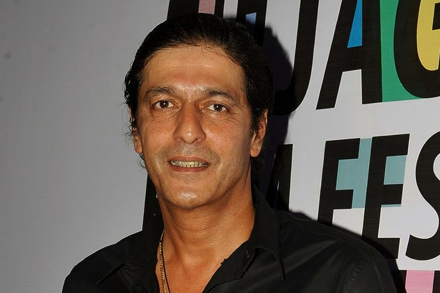 শুধু গোবিন্দই নন, চাঙ্কি পান্ডের মতো অভিনেতাও বলিউডে আত্মপ্রকাশ করেন পাহলাজের হাত ধরে। ১৯৮৭ সালে মুক্তিপ্রাপ্ত ‘আগ হি আগ’ ছবিতে প্রথম অভিনয় করেন চাঙ্কি।