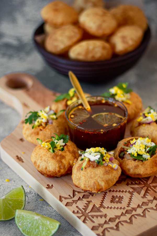 কিন্তু জানেন কি কোনগুলো এ শহরে ফুচকার সেরা ঠিকানা? সেই খোঁজই দিচ্ছে আনন্দবাজার অনলাইন। 