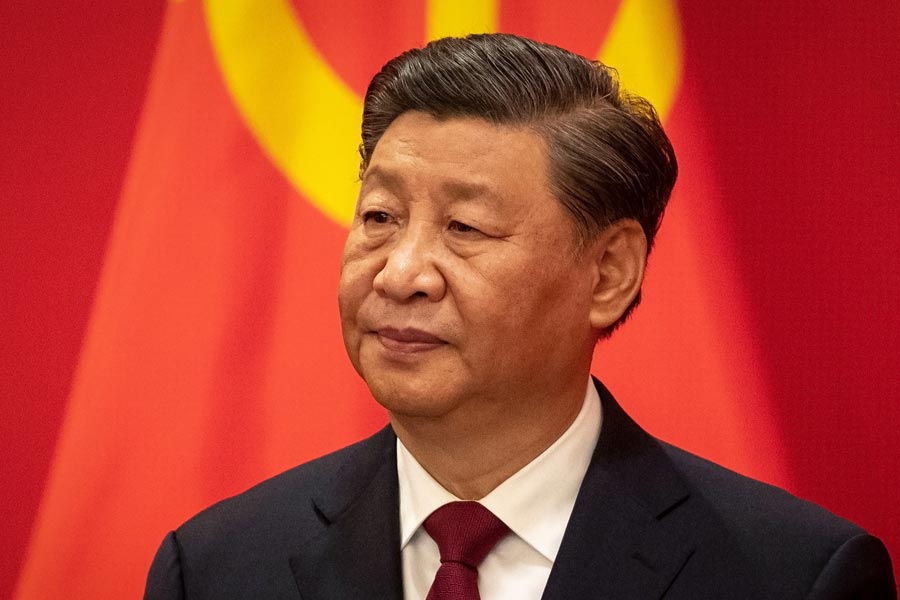 চিনের সাম্প্রতিক মতবদলে সিপিইসি প্রকল্প ধাক্কা খেতে চলেছে। এই প্রকল্পের অধীন কয়েকটি বিষয়েই চিন সহযোগিতায় বেঁকে বসেছে। জিনপিংয়ের মন জুগিয়ে চলার জন্য পাকিস্তানকে কিছু পরিকল্পনা বাতিলও করতে হয়েছে।