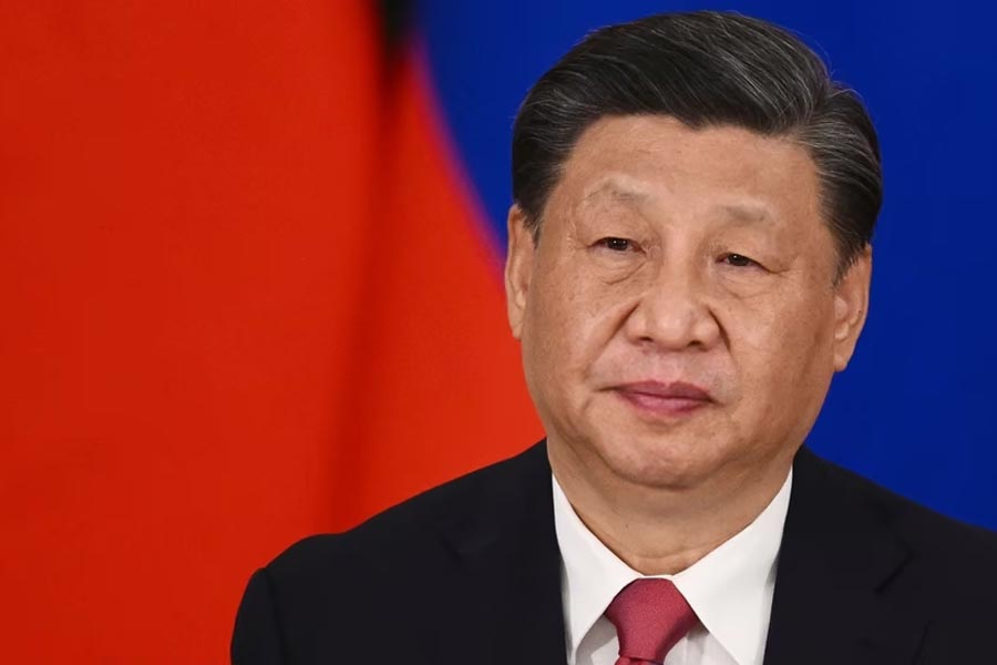 কেন হঠাৎ পাকিস্তানের দিক থেকে মুখ ফিরিয়ে নিচ্ছে চিন? কয়েকটি সূত্রের দাবি, নিরাপত্তাজনিত কারণে পাকিস্তানের উপর চটেছেন জিনপিং। তবে এর নেপথ্যে অন্য কিছু কারণও থাকতে পারে।