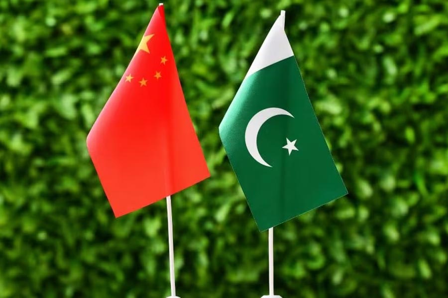 সিপিইসি-তে বিনিয়োগের পরিমাণও বাড়িয়েছে চিন। প্রথমে এই প্রকল্পের অর্থমূল্য ছিল ৪,৬০০ কোটি ডলার। পরে তা বৃদ্ধি করে ৬,২০০ কোটি ডলার করা হয়েছে। 