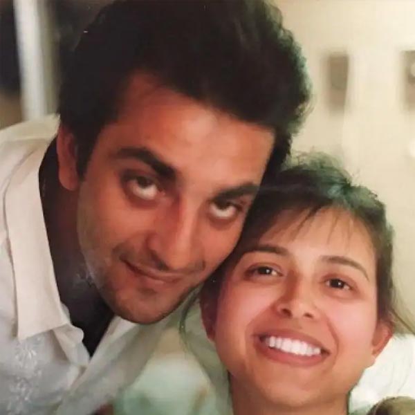 ১৯৮৭ সালে রিচা শর্মার সঙ্গে বিয়ে করেন সঞ্জয় দত্ত। ১৯৯৬ সালে রিচার সঙ্গে বিচ্ছেদ হয় সঞ্জয়ের। দু’বছর পর ১৯৯৮ সালে রিয়া পিল্লাইকে বিয়ে করেন তিনি। ২০০৮ সালে রিয়ার সঙ্গেও বিচ্ছেদ হয়ে যায় অভিনেতার।