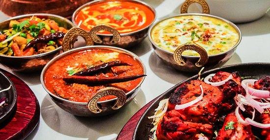 কোন থাই রেস্তোরাঁয় যাবেন?  আপনার জন্য সেরকম এক ডজন রেস্তরাঁর খানা তল্লাশি চালাচ্ছে আনন্দবাজার অনলাইন।