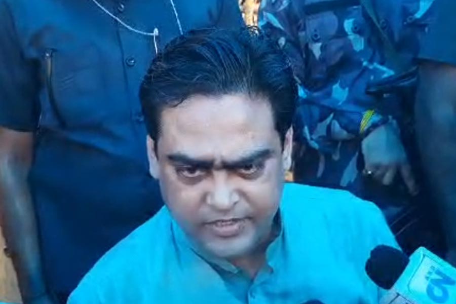 BJP MP Shantanu Thakur attacked TMC MP Abhishek Banerjee in Gaighata