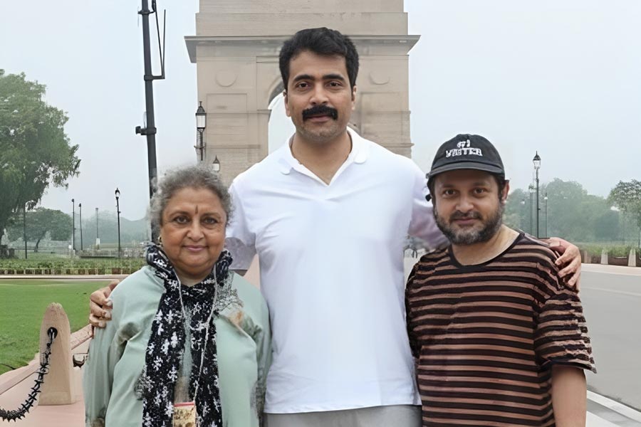 Shiboprosad Mukherjee writes about his experience of shooting at iconic Delhi Gate