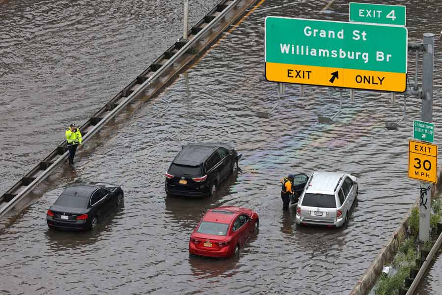 Transportation disrupted due to heavy rain and fllod like situation in New York City of US