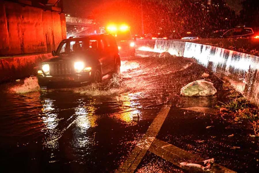Transportation disrupted due to heavy rain and fllod like situation in New York City of US