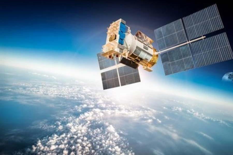 ভারতের জিপিএস-এর নাম ‘নেভিক’ (এনএভিআইসি)। জাপান ব্যবহার করে কিউজ়েডএসএস। এগুলির পরিধি সারা বিশ্বে বিস্তৃত নয়। আঞ্চলিক ভাবে এই সব জিপিএস অবস্থান নির্ণয় করে থাকে।