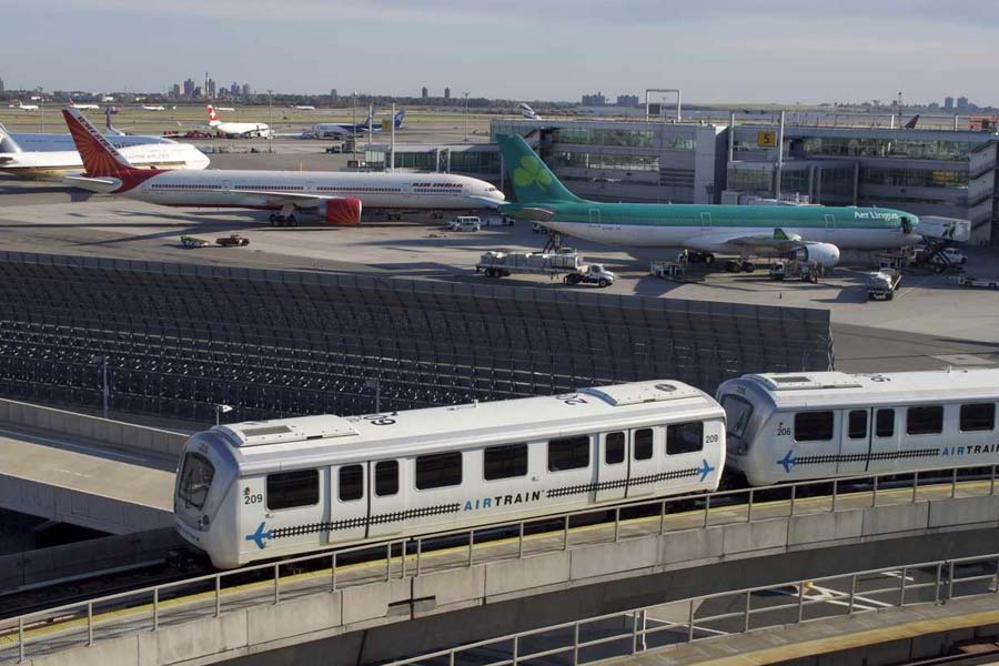 দিল্লি বিমানবন্দরে এয়ার ট্রেন টার্মিনাল ওয়ান থেকে যাবে টার্মিনাল ৩ স্টেশনে। মাঝে পড়়বে অ্যারোসিটি এবং কার্গো টার্মিনাল।