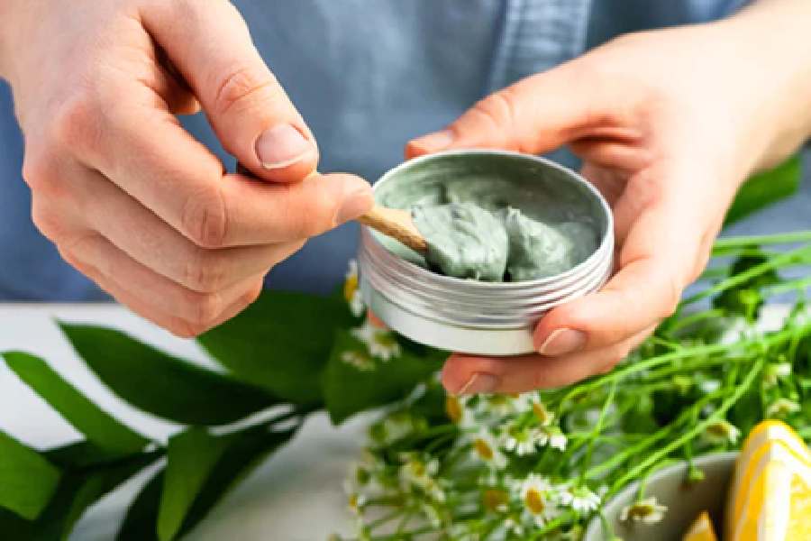 Tulsi Face Masks for Radiant Skin at Home.