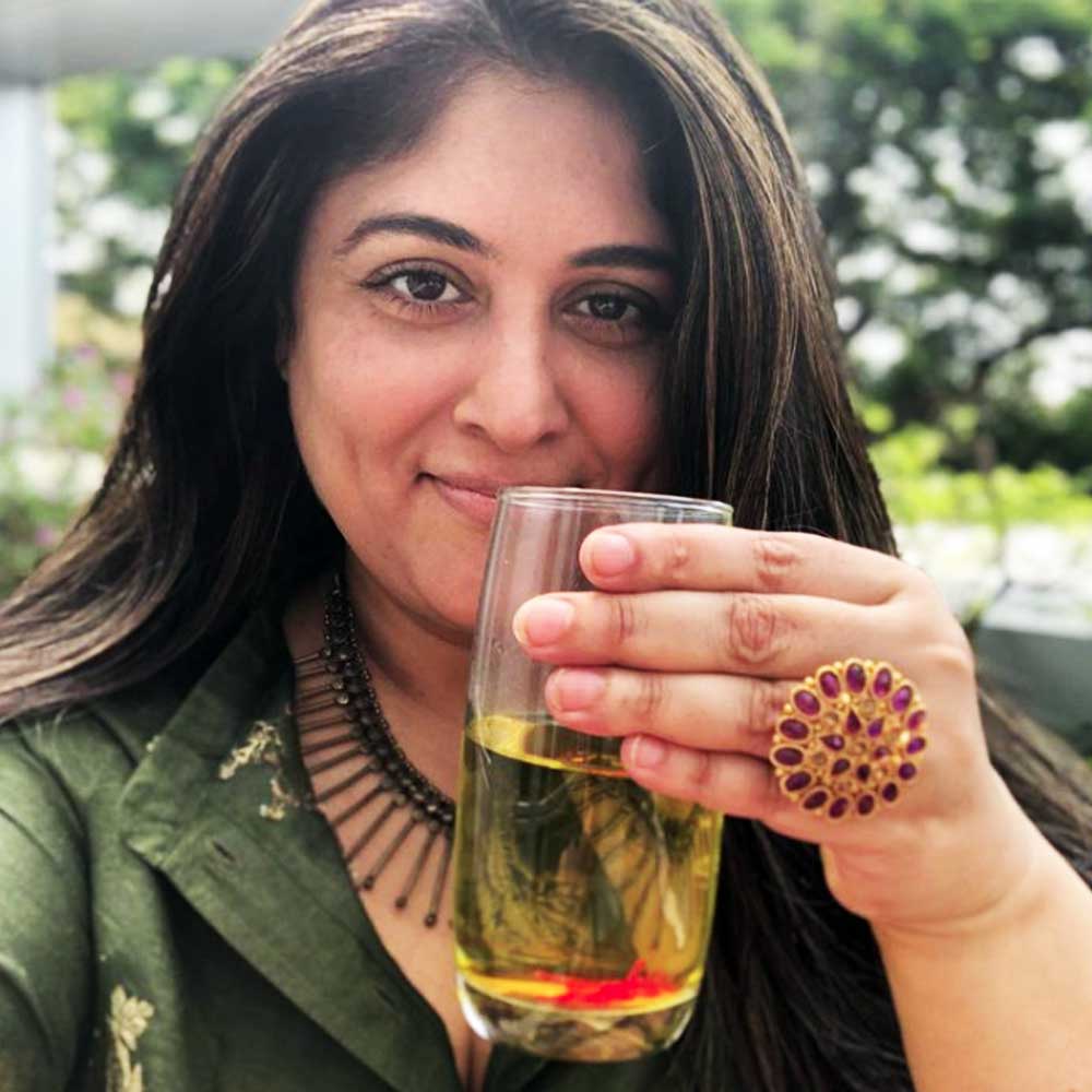 Meet bollywood actress Tara Deshpande who made super hit debut but quitted films to become a cook 