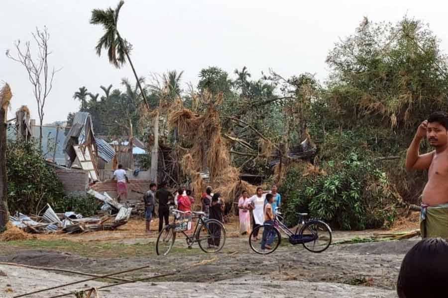 Massive storm hits three districts of North Bengal on Sunday afternoon 