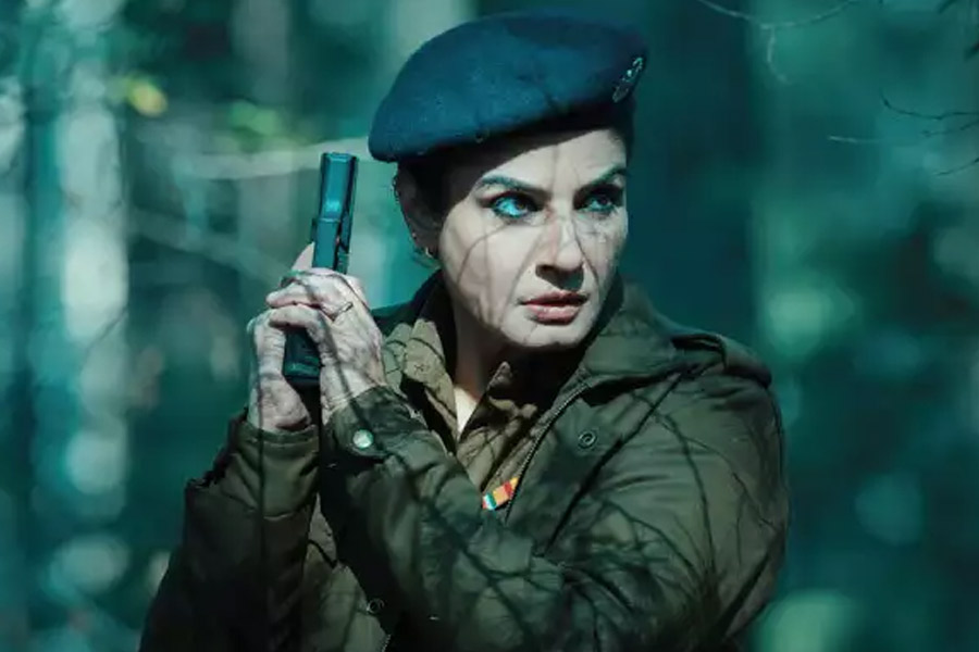 ২০২১ সালে ওটিটি প্ল্যাটফর্মে পা রাখেন রবিনা। ‘আরণ্যক’ ওয়েব সিরিজ়ে মুখ্যচরিত্রে অভিনয় করেন তিনি। তার এক বছর পর ‘কেজিএফ’ ছবির দ্বিতীয় পর্বে অভিনয় করতে দেখা যায় তাঁকে।