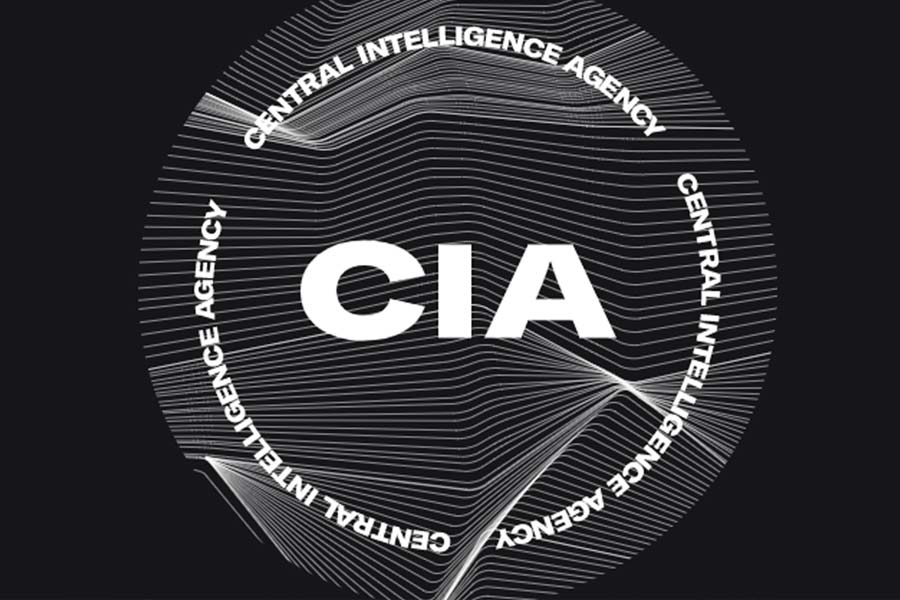 আমেরিকার গোয়েন্দা সংস্থা সেন্ট্রাল ইনটেলিজেন্স এজেন্সি বা সিআইএকে বিশ্বের সবচেয়ে শক্তিশালী গোয়েন্দা সংস্থা বলা হয়। আমেরিকার ভার্জিনিয়া প্রদেশে তাদের সদর দফতর রয়েছে। কিন্তু কয়েক হাজার কিলোমিটার দূরে প্রশান্ত মহাসাগরের মাঝে মরুভূমি থেকেই বিশ্বের আনাচকানাচে নজরদারির ৯০ শতাংশ কাজ করে সিআইএ। অস্ট্রেলিয়ার পাইন গ্যাপকে তাই সিআইএর ‘প্রাণভোমরা’ বলেন অনেকে।