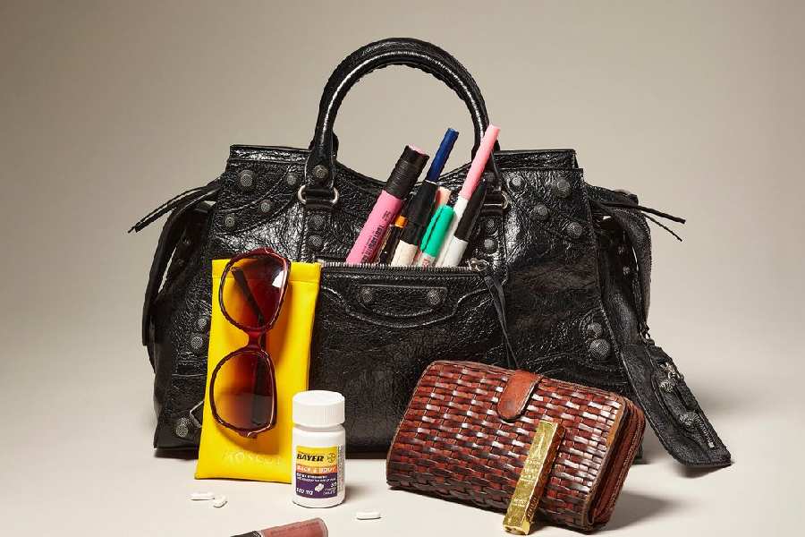 Summer essentials that you should carry in your handbag