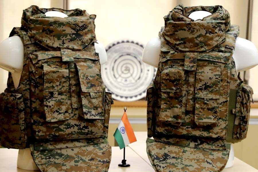 প্রতিরক্ষা মন্ত্রকের দেওয়া তথ্য অনুযায়ী অস্ট্রেলিয়া, জাপান, ব্রাজ়িল, মিশর, ইন্দোনেশিয়া, তাইল্যান্ডের মতো মোট ৩৪টি দেশকে বুলেট প্রতিরোধী জ্যাকেট সরবরাহ করে ভারত। ভারতের থেকে বন্দুকের গুলি কেনে ১০টি দেশ। 