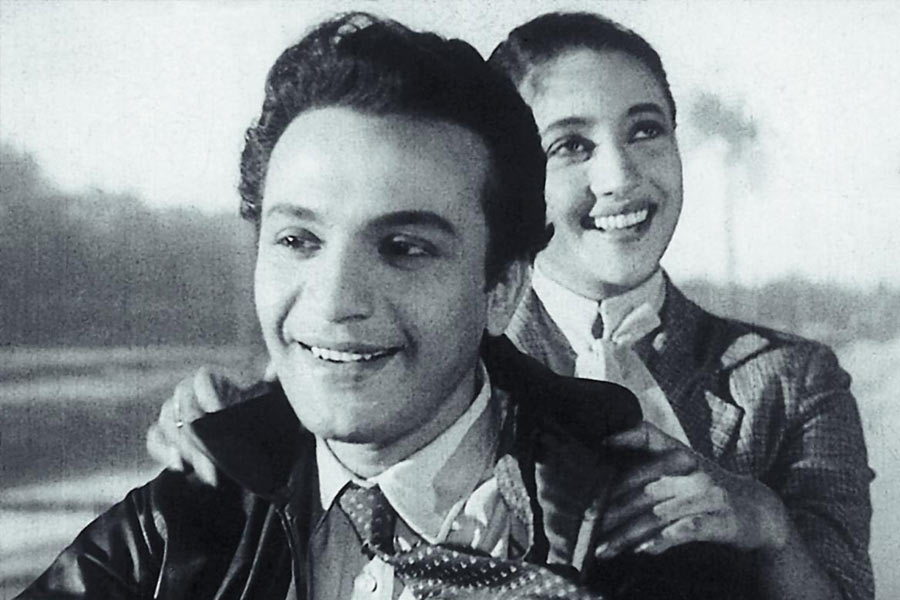 Tribute to legendary actress Suchitra Sen on her birthday 