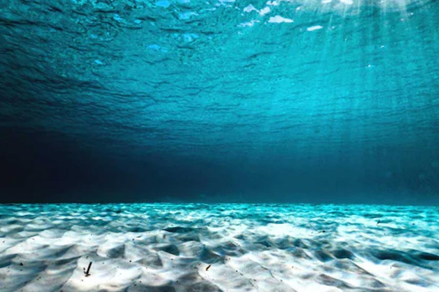 Gigantic Ocean Found Beneath the Earth's surface 