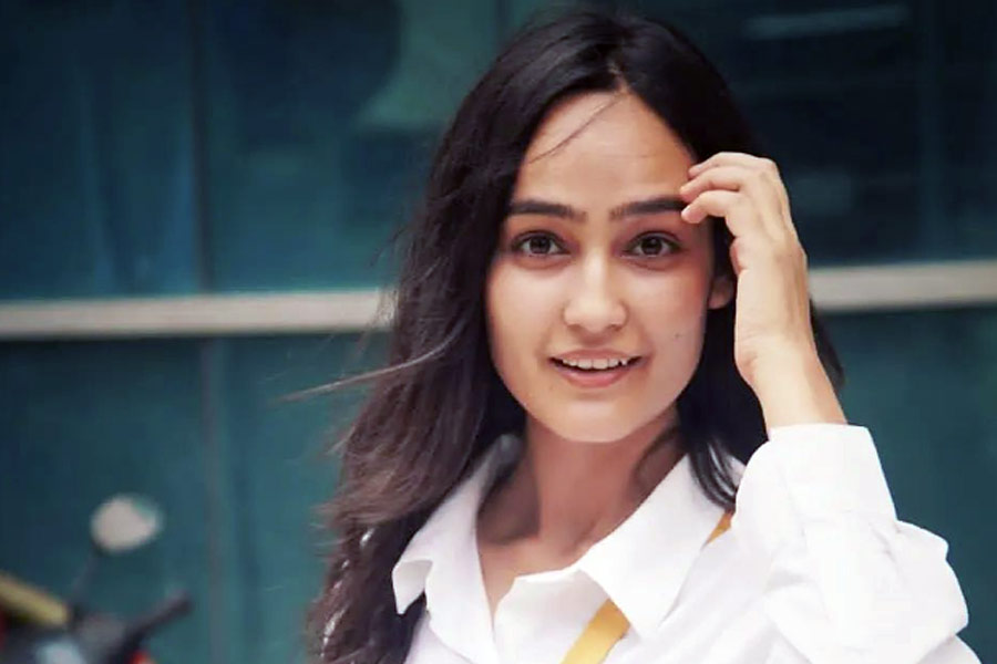 চলতি বছরে একটি সাইকোলজিক্যাল হরর ঘরানার ওয়েব সিরিজ়ে গুরুত্বপূর্ণ চরিত্রে অভিনয় করতে দেখা যাবে মণিকাকে।