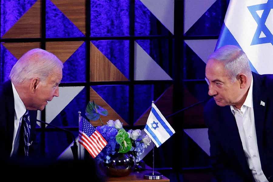 Iran warns US to step aside as it prepares to hit Israel