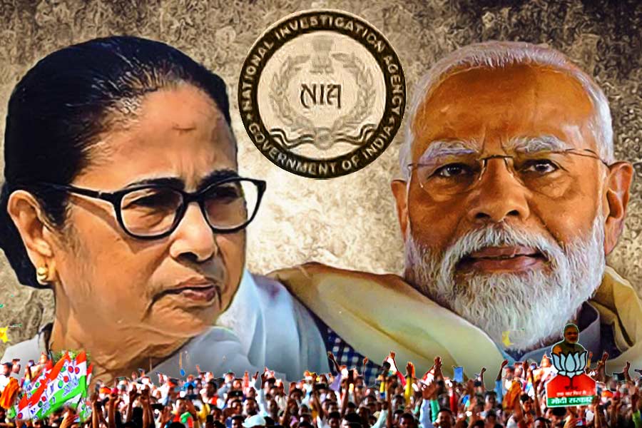 War of words between Mamata Banerjee and Narendra Modi over attack on Central agencies