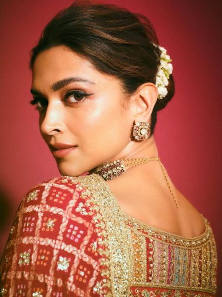 Deepika Padukone's cryptic post saying 'Complaining less, praying more' goes viral on social media dgtl