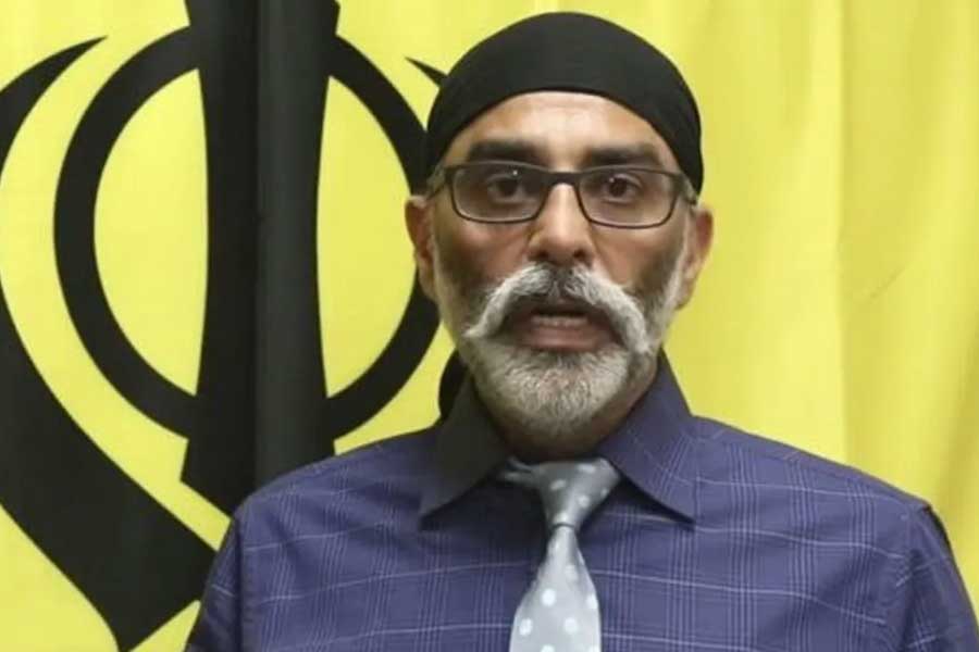 আবার নিষিদ্ধ খলিস্তানপন্থী সংগঠন শিখ ফর জাস্টিস (এসএফজে)-এর নেতা গুরুপতবন্ত সিংহ পান্নুনকে হত্যার ষড়যন্ত্রে জড়িত থাকার অভিযোগে নিখিল গুপ্ত নামে এক ভারতীয়কে দোষী সাব্যস্ত করে আমেরিকা। গত বছরের জুন মাসে চেক প্রজাতন্ত্রে গ্রেফতার হন নিখিল।