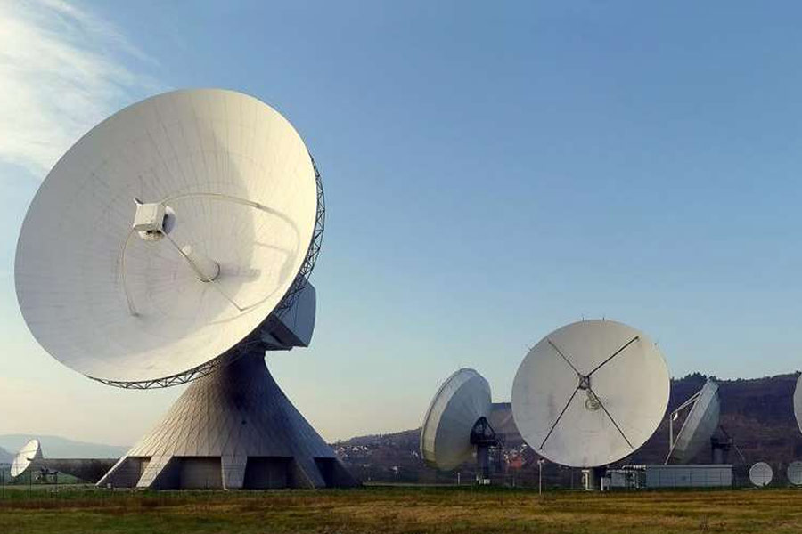 A mysterious signal possibly from a star corpse has reached Earth by travelling 650 million light-years