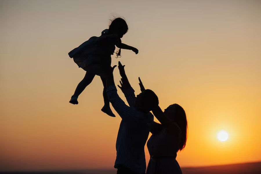 Woman falls in love with her husband’s lover’s husband