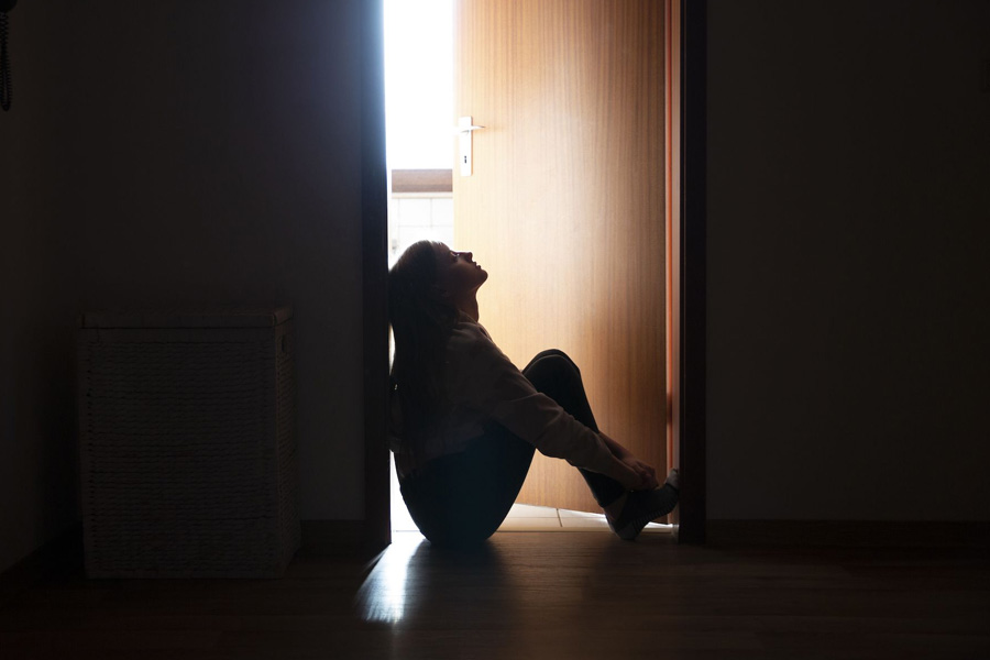 Woman falls in love with her husband’s lover’s husband