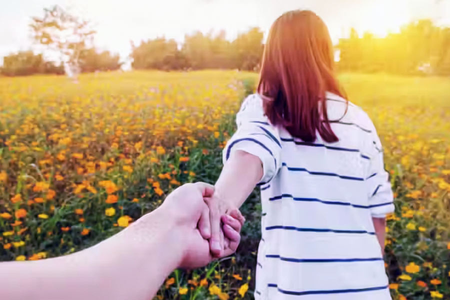 Woman falls in love with her husband’s lover’s husband