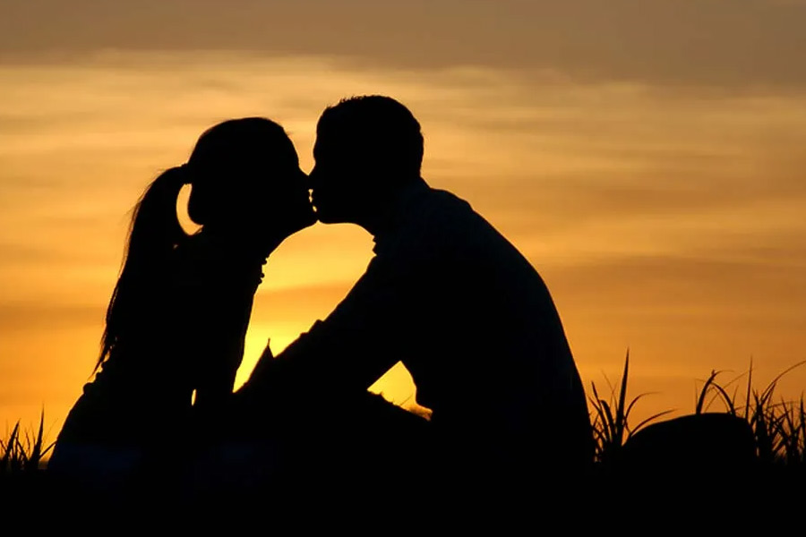 Woman falls in love with her husband’s lover’s husband