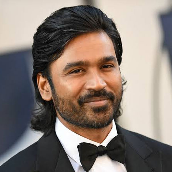 একাংশের দাবি, বয়সে বছর দুয়েকের বড় স্ত্রী ঐশ্বর্যাকে নাকি আর মনে ধরছিল না ধনুষের। রেডিয়োয় এক অনুষ্ঠানে অতিথি হিসাবে উপস্থিত ছিলেন শ্রুতি এবং ধনুষ। দুই তারকার কথা বলার সময়ে পরিকল্পনা মতো অতিথির আসনে যোগ দিয়েছিলেন ঐশ্বর্যা। কিন্তু ঐশ্বর্যা আসার পরেই ‘শরীর খারাপ’-এর কারণ দেখিয়ে অনুষ্ঠান ছেড়ে বেরিয়ে গিয়েছিলেন ধনুষ। অনেকের ধারণা, কোনও ভাবেই শ্রুতি এবং ঐশ্বর্যার সঙ্গে এক মঞ্চে আসতে রাজি ছিলেন না অভিনেতা। তাই অনুষ্ঠান ছেড়ে বেরিয়ে যান তিনি।