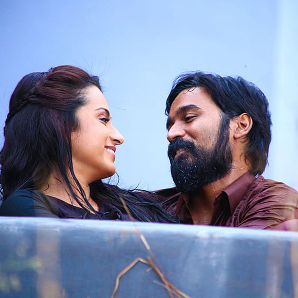 ‘কোড়ি’ নামের একটি ছবিতে একসঙ্গে অভিনয় করেন ধনুষ এবং তৃষা। কিন্তু দুই তারকার বন্ধুত্ব বহু দিনের। কানাঘুষো শোনা যায়, তৃষা তাঁর আংটিবদলের অনুষ্ঠানে ধনুষকে আমন্ত্রণ জানিয়েছিলেন বলে অভিনেত্রীর সঙ্গে বিবাদ হয় বরুণের। সেই সময় তৃষা এবং ধনুষের পার্টিতে তোলা একটি ছবি সমাজমাধ্যমে জড়িয়ে যায়। একাংশের দাবি, ধনুষের সঙ্গে তৃষার সম্পর্কের কারণেই নাকি অভিনেত্রীর বিয়ে ভেঙে যায়।