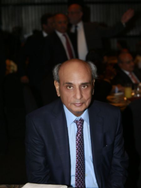 Who is Mian Muhammad Mansha who is called Mukesh Ambani of Pakistan dgtl
