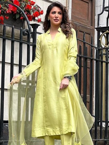 Style inspiration from these Pakistani actresses for Eid 2024 dgtl