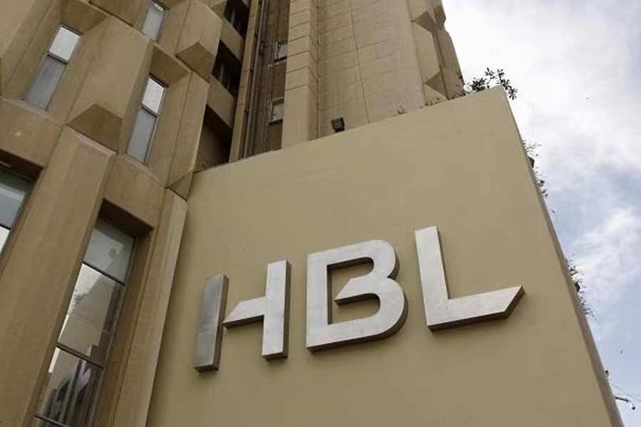 তার কয়েক দিন আগেই হাবিব ব্যাঙ্ক কয়েক সপ্তাহের জন্য আমেরিকায় কাজ বন্ধ করতে বাধ্য হয়। অর্থ তছরুপের অভিযোগে ২২ কোটি ৫০ লক্ষ ডলার জরিমানা হয় ওই ব্যাঙ্কের। ভারতীয় মুদ্রায় যা ২০০০ কোটি টাকারও বেশি।